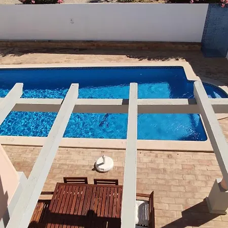 Casa Golfinho, 빌라 *